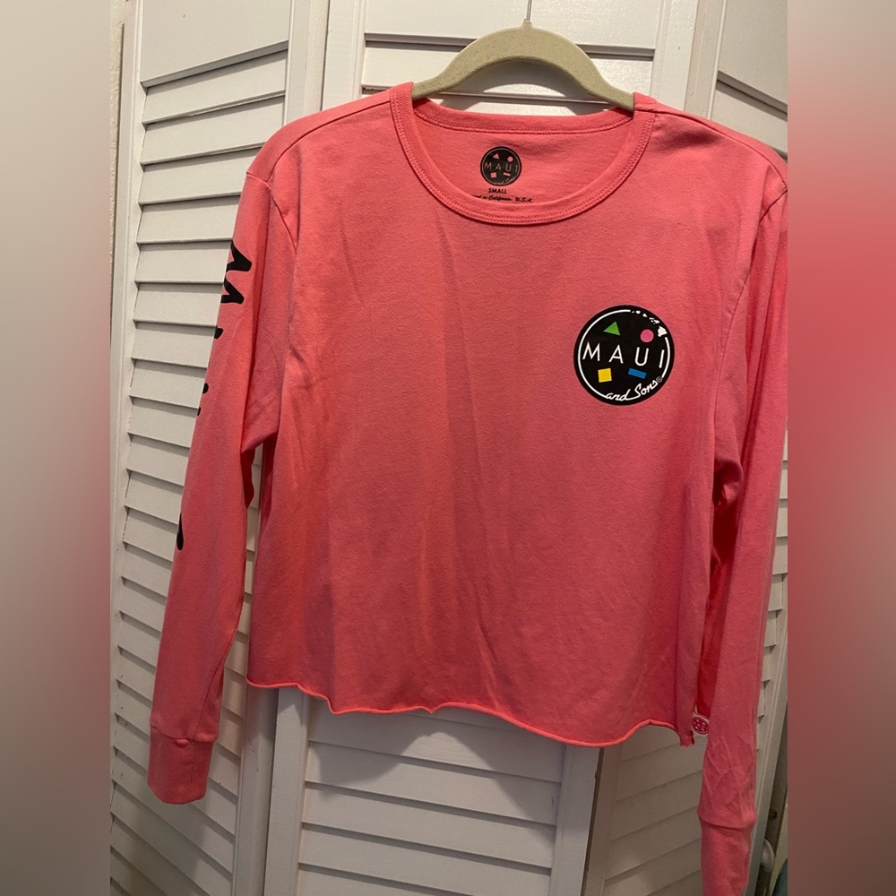 MAUI and SONS Unisex “Shorter Length 20” LongSleeve T- shirt” Size S Pink EUC